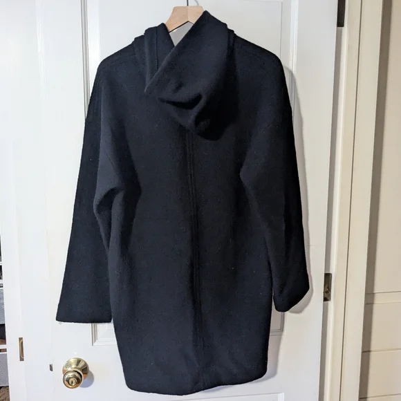 Aritzia Black Wool Jacket - Picture 3 of 5